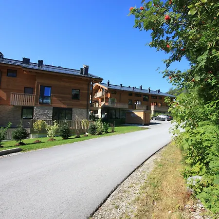 Mountain-apart Simonhof アパート