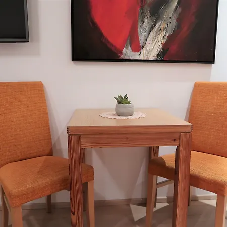 Mountain-apart Simonhof アパート